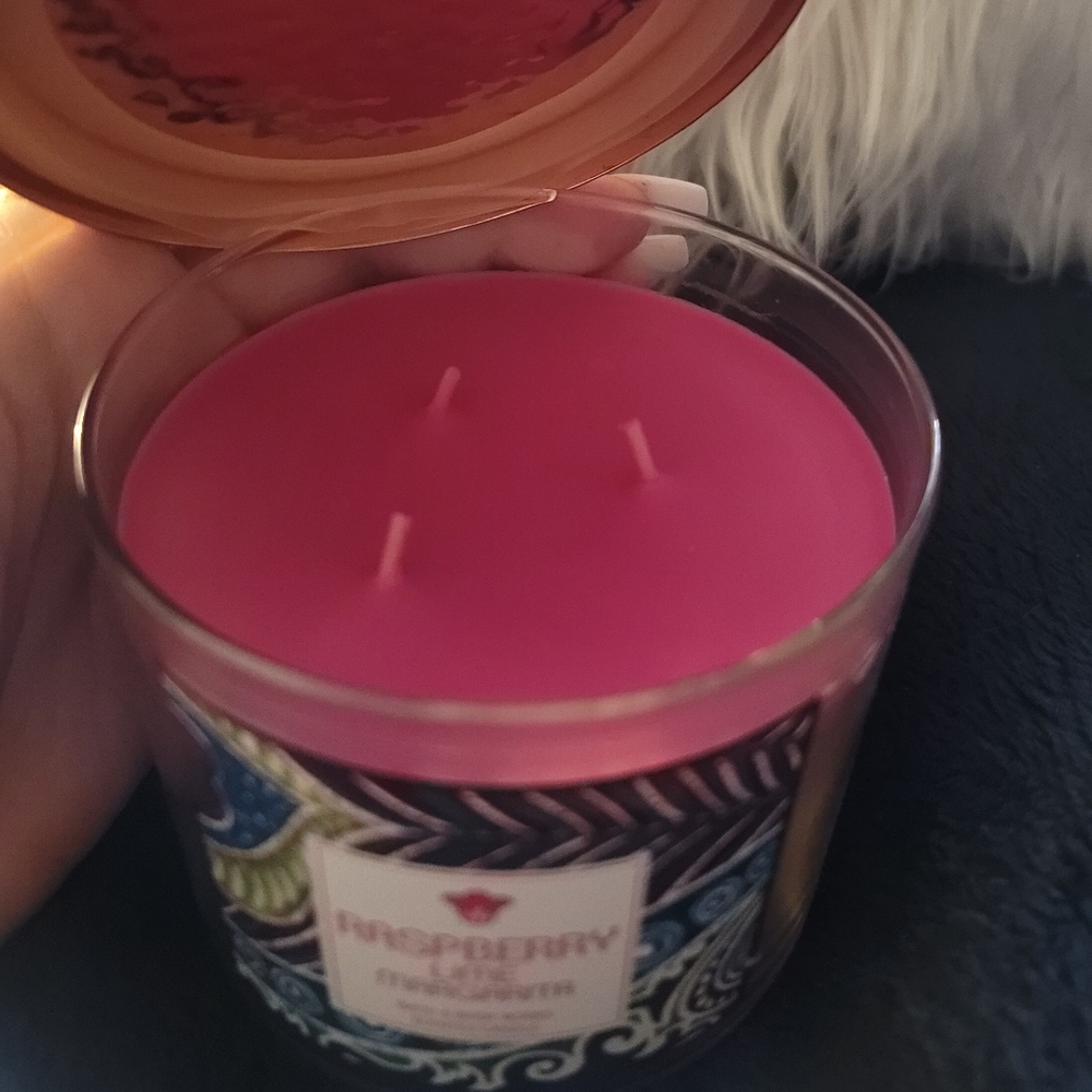 Bath & Body Works Candle